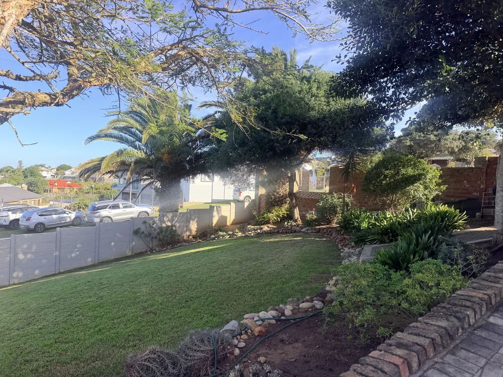 South Africa, Western Cape, Dana Bay, Aalwyn Road, 88