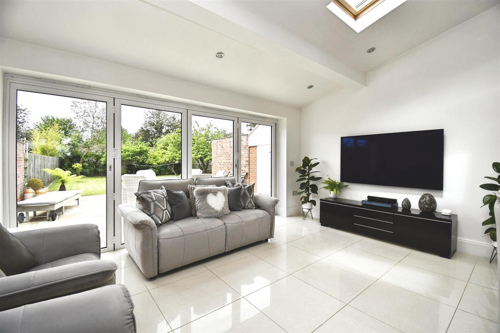 Ellesmere Avenue, Hull Image 14