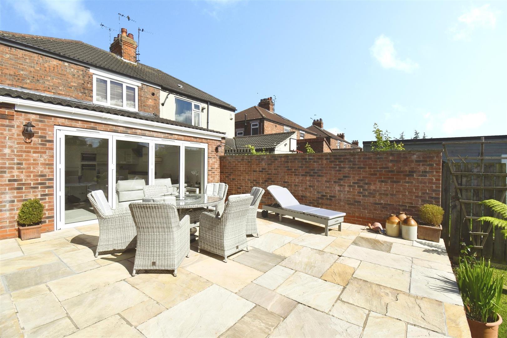 Ellesmere Avenue, Hull Image 32