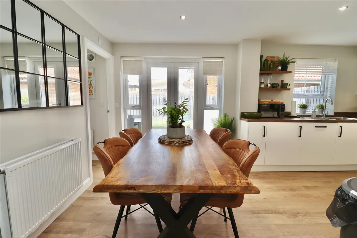 Airedale Drive, Brough