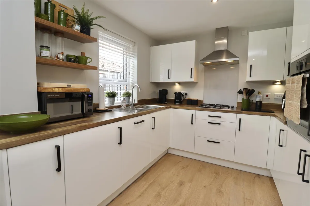 Airedale Drive, Brough