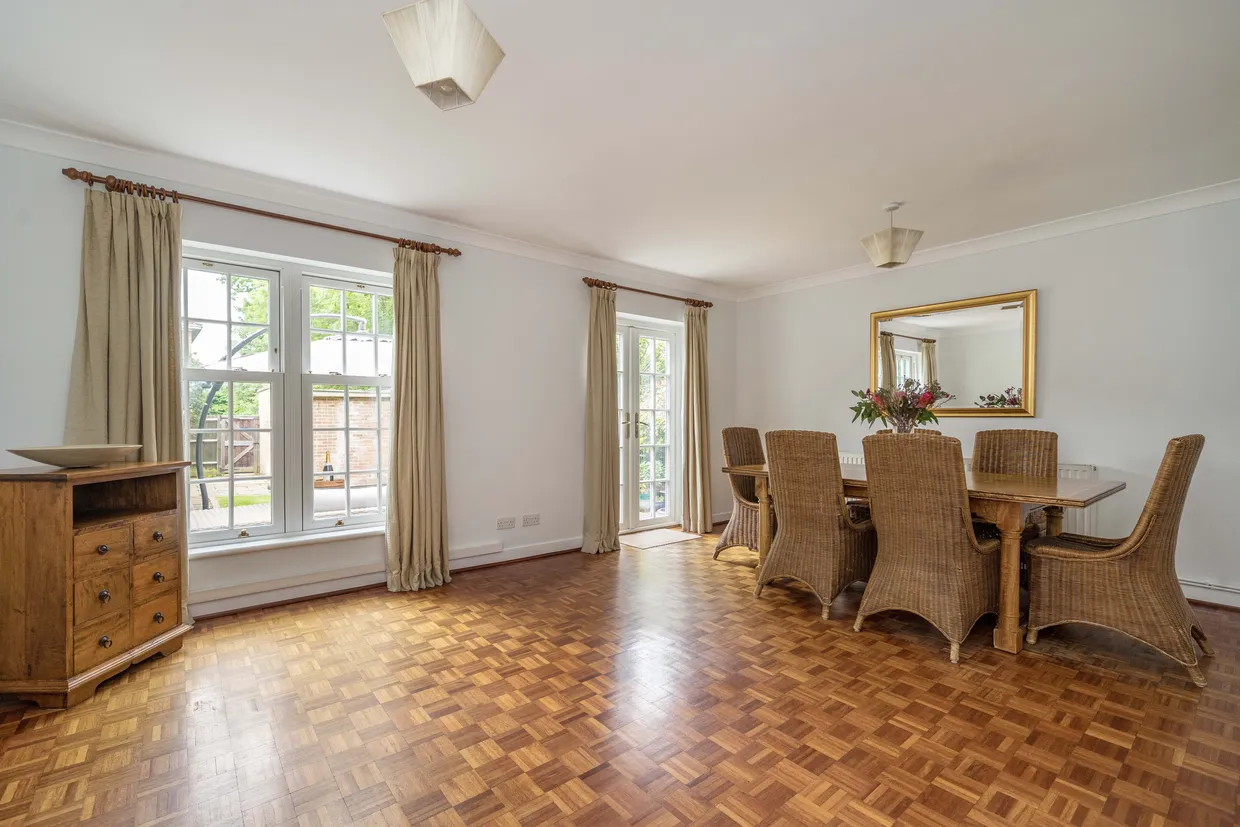Woodville Gardens, Ealing, W5 photo 4