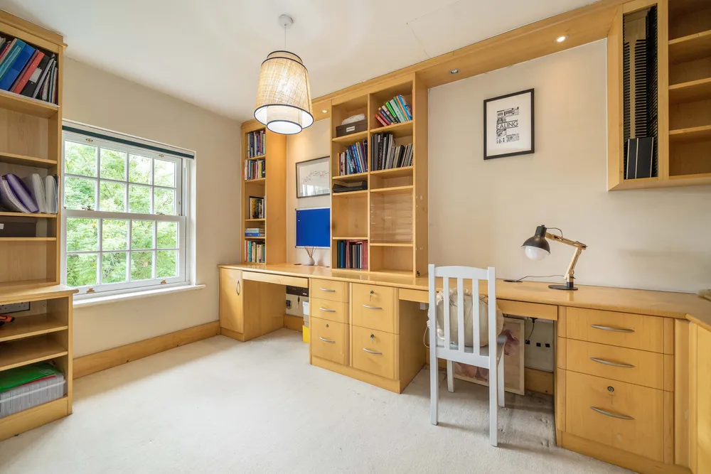Woodville Gardens, Ealing, W5