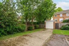 Woodville Gardens, Ealing, W5 photo 14