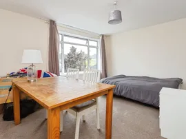 Watford Road, Croxley Green, Rickmansworth thumb 2