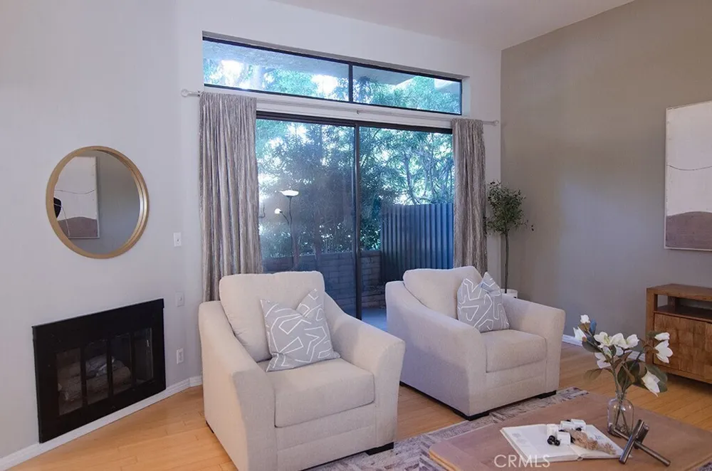 469 S Catalina Ave, Pasadena, CA 91106