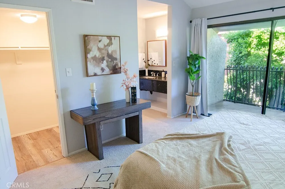 469 S Catalina Ave, Pasadena, CA 91106