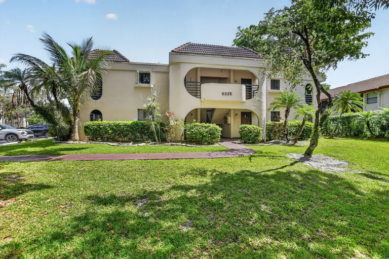 6335 Longboat Ln W, Boca Raton, FL 33433
