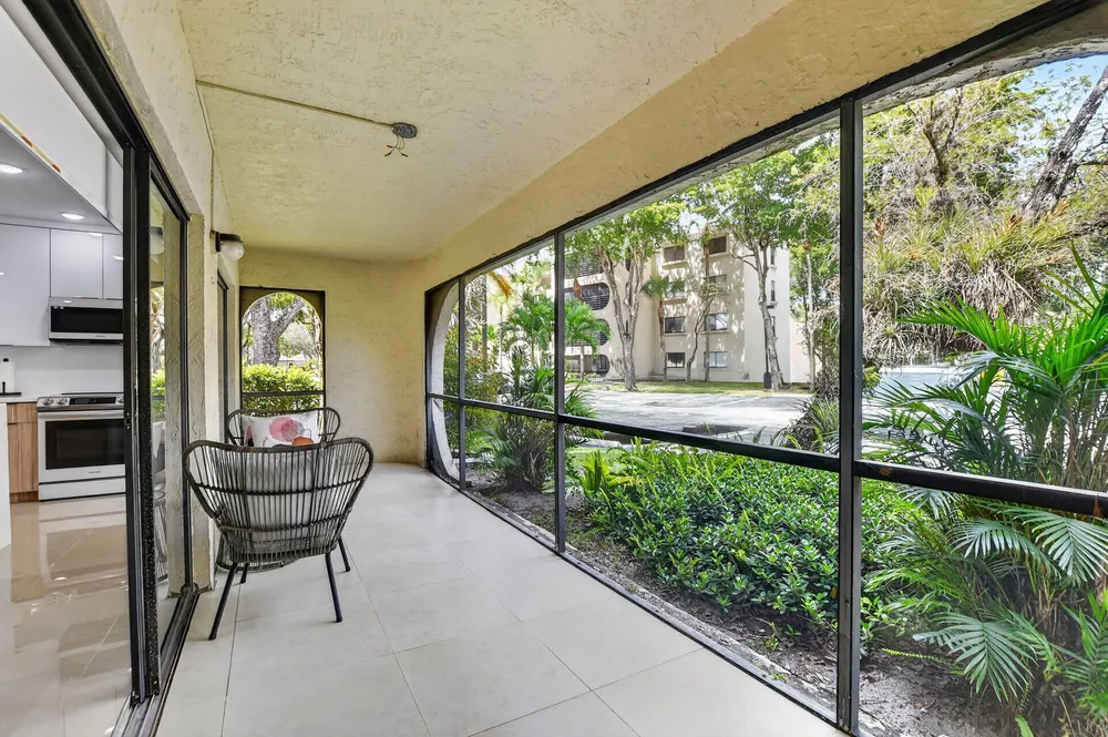 6335 Longboat Ln W, Boca Raton, FL 33433