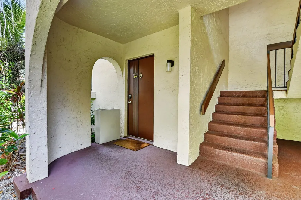 6335 Longboat Ln W, Boca Raton, FL 33433
