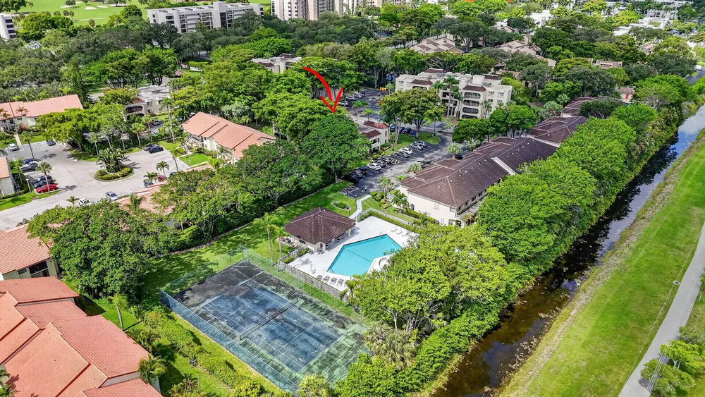 6335 Longboat Ln W, Boca Raton, FL 33433