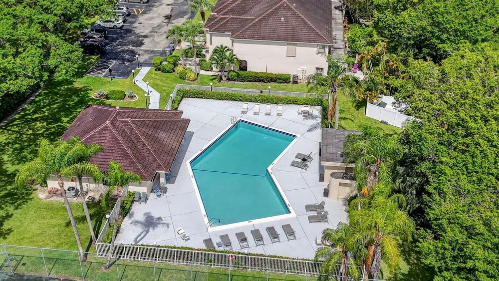 6335 Longboat Ln W, Boca Raton, FL 33433