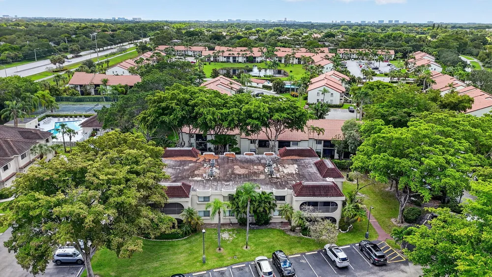 6335 Longboat Ln W, Boca Raton, FL 33433