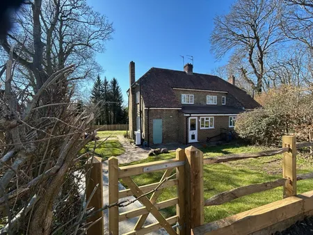 New Cottages, Hooklands, RH17