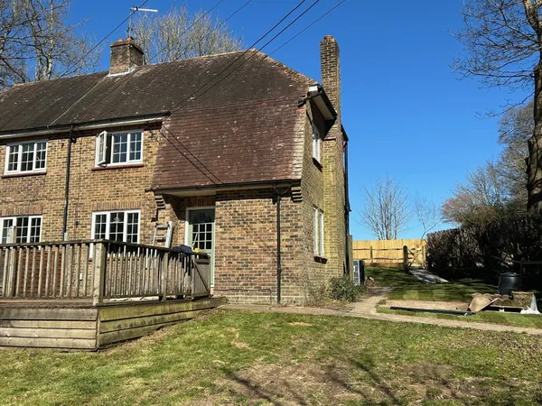 New Cottages, Hooklands, RH17 photo 7