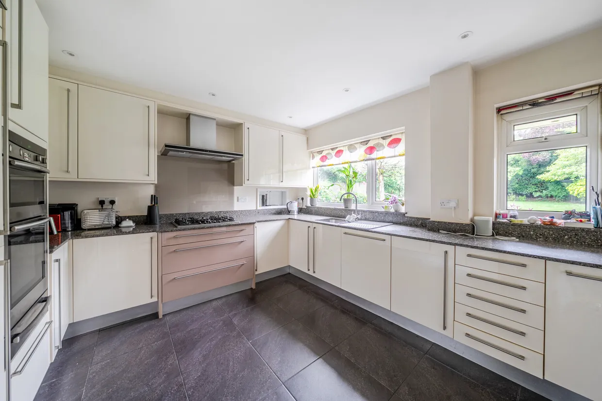Netherfield Road, Harpenden, AL5 photo 4