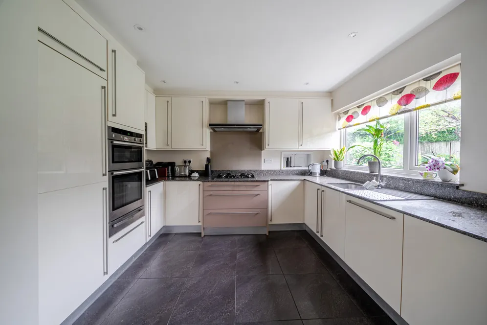 Netherfield Road, Harpenden, AL5 photo 9