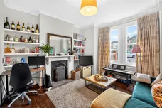 Dingwall Road, London