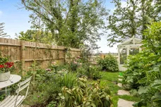 Sika Gardens, Enfield