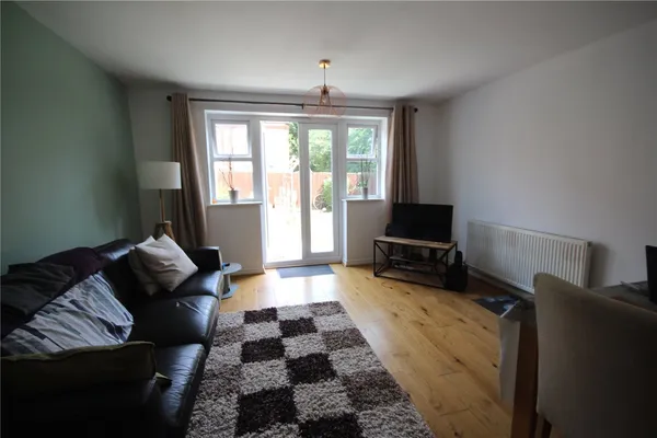 Turners Gardens, Wootton, NN4 photo 2
