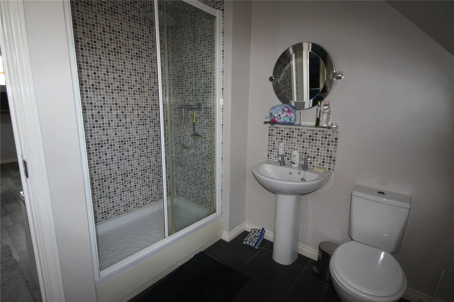 Turners Gardens, Wootton, NN4 photo 5