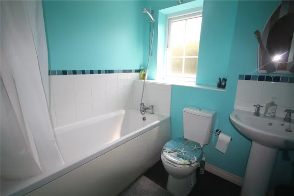 Turners Gardens, Wootton, NN4 photo 7