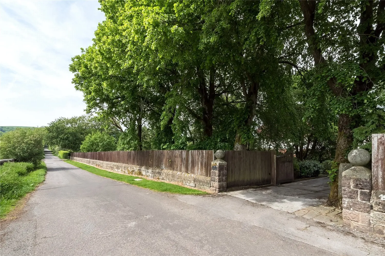 Bishops Lane, Buxton, SK17 photo 26