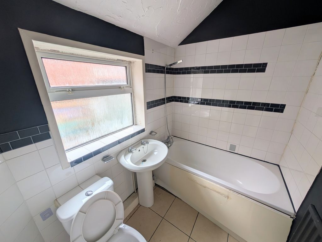 Heath End Road, Nuneaton Image 6