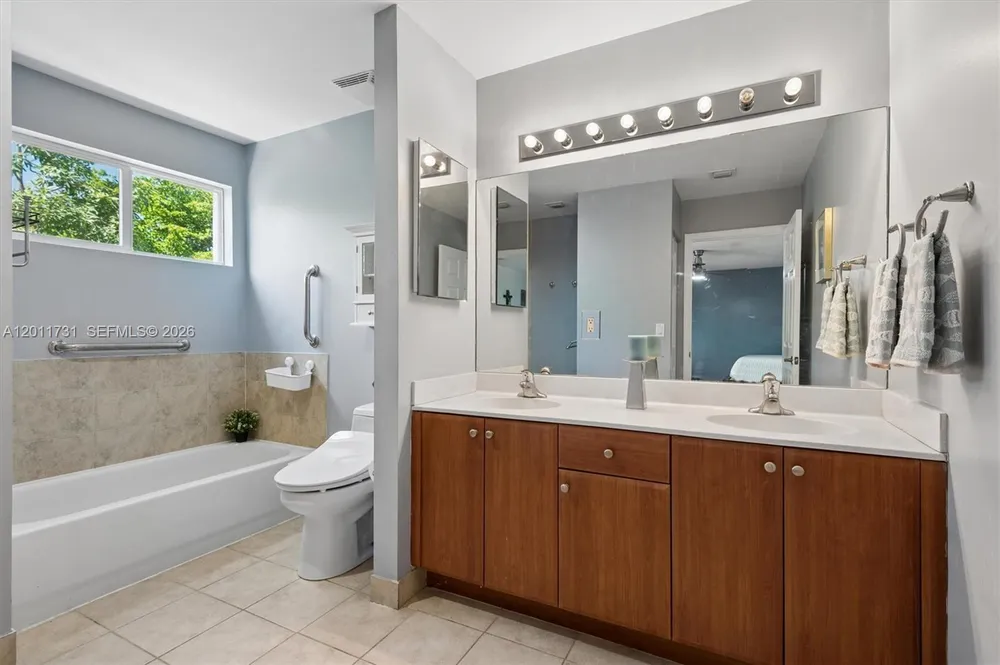2949 SW 18th Terrace, Fort Lauderdale, FL 33315