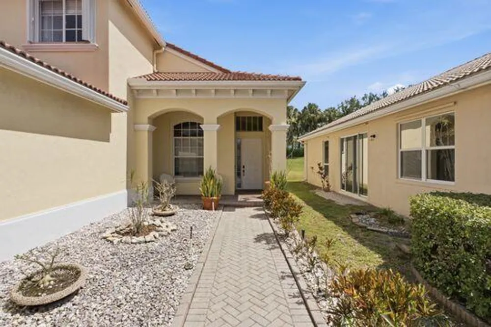 11131 Laurel Walk Rd, Wellington, FL 33449-8345