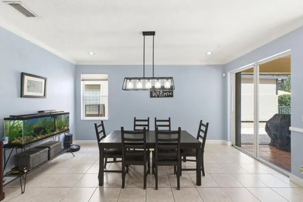 11131 Laurel Walk Rd, Wellington, FL 33449-8345