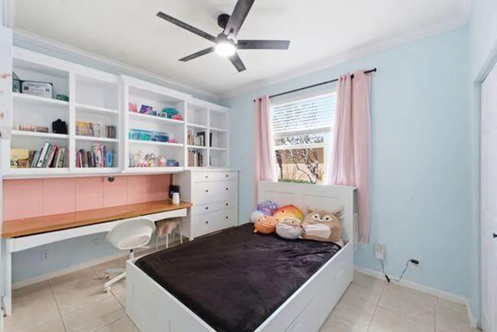 11131 Laurel Walk Rd, Wellington, FL 33449-8345