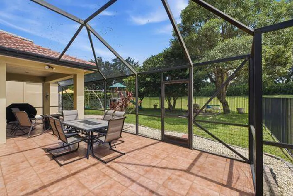 11131 Laurel Walk Rd, Wellington, FL 33449-8345