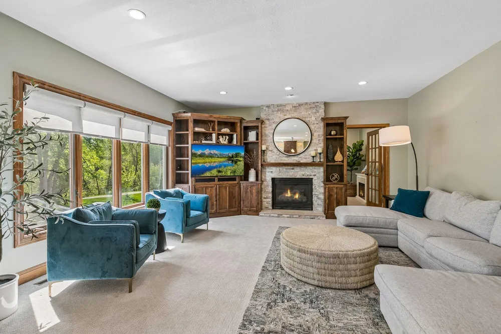 3790 Yellowstone Ln N, Plymouth, MN 55446