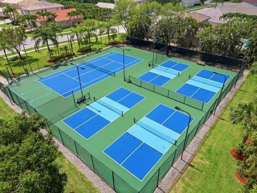 11131 Laurel Walk Rd, Wellington, FL 33449-8345