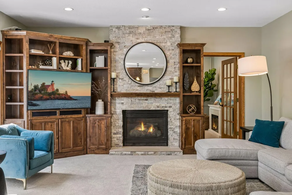 3790 Yellowstone Ln N, Plymouth, MN 55446