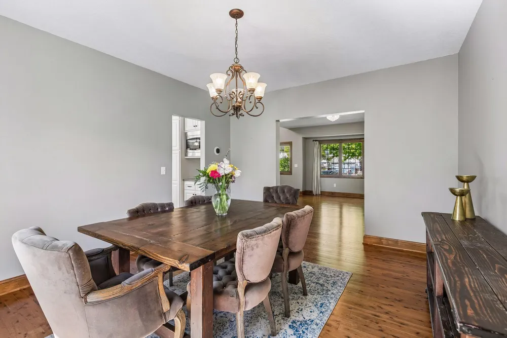 3790 Yellowstone Ln N, Plymouth, MN 55446