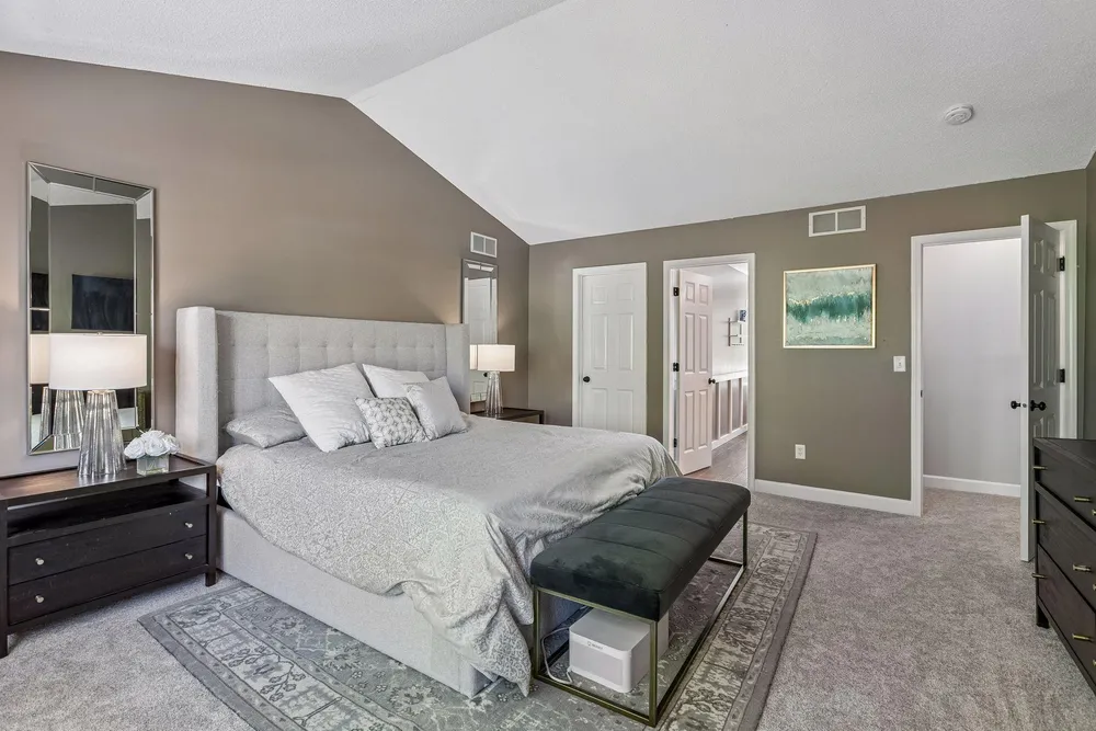 3790 Yellowstone Ln N, Plymouth, MN 55446