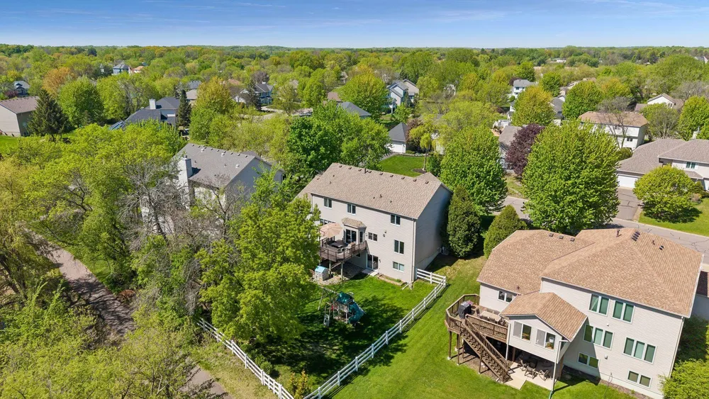 3790 Yellowstone Ln N, Plymouth, MN 55446