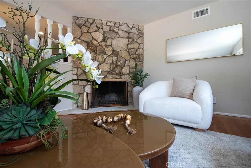 348 E Hillcrest Blvd, Monrovia, CA 91016