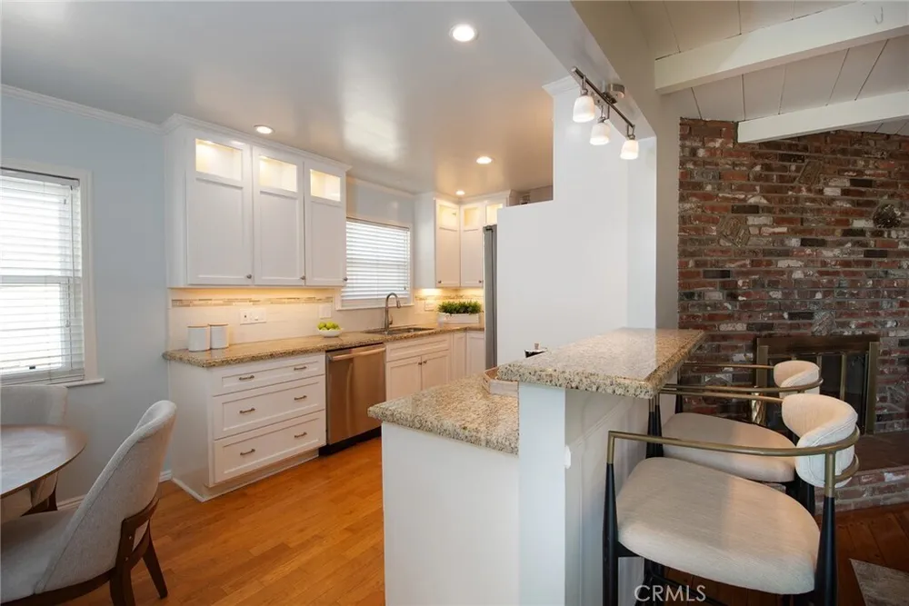 348 E Hillcrest Blvd, Monrovia, CA 91016