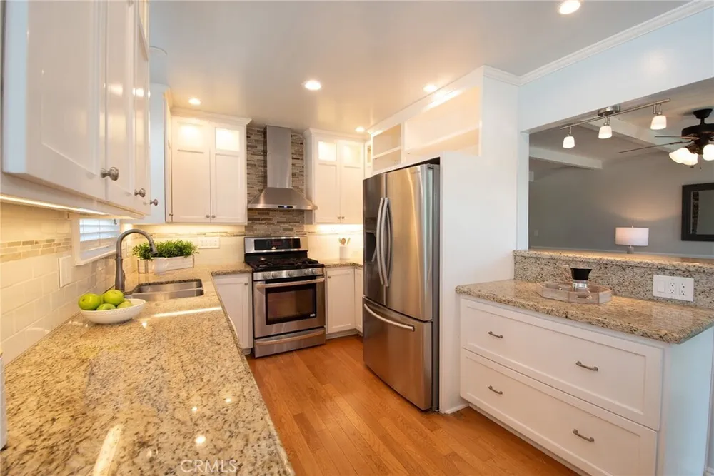 348 E Hillcrest Blvd, Monrovia, CA 91016
