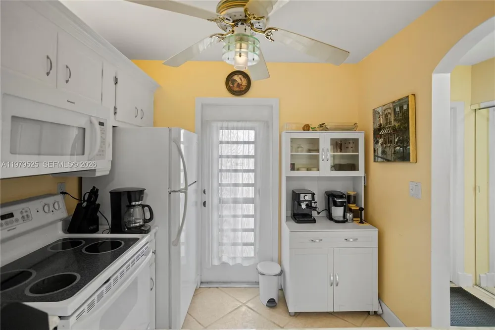 4411 NW 16th St, Lauderhill, FL 33313