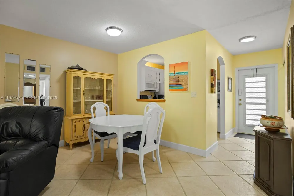 4411 NW 16th St, Lauderhill, FL 33313