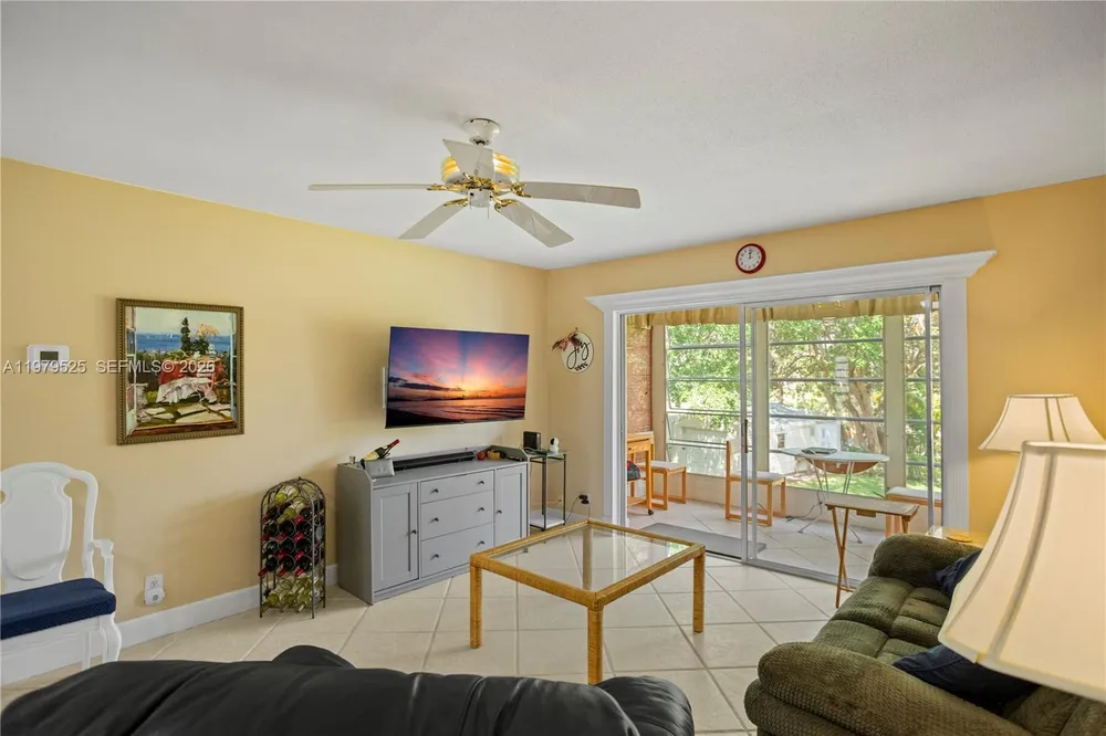 4411 NW 16th St, Lauderhill, FL 33313