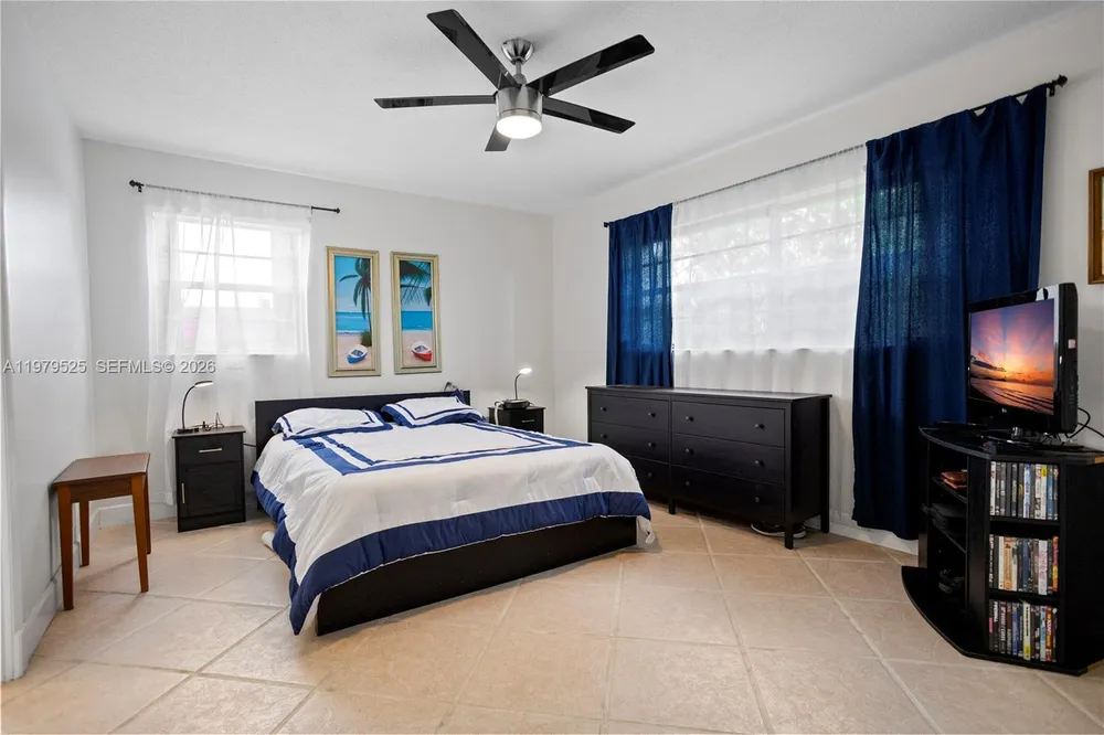 4411 NW 16th St, Lauderhill, FL 33313