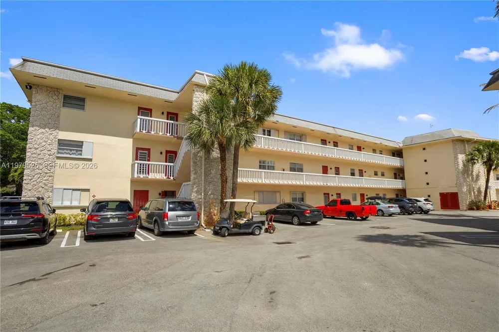 4411 NW 16th St, Lauderhill, FL 33313