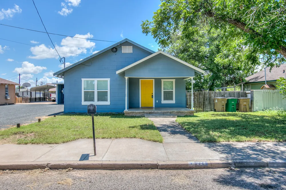 224 N Browning St, San Angelo, TX 76903
