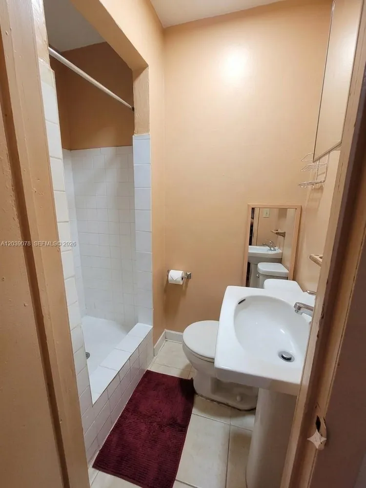 75 NE 49th St, Miami, FL 33137