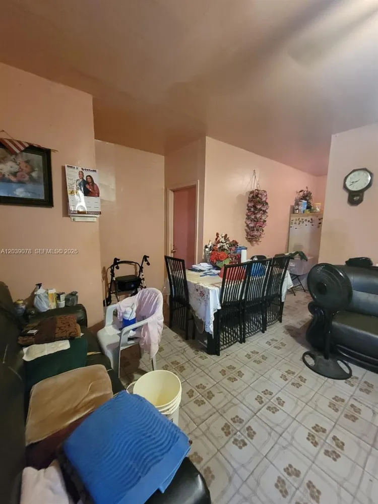 75 NE 49th St, Miami, FL 33137